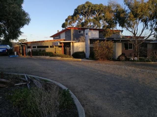Swansea Backpacker Lodge Суонси Екстериор снимка