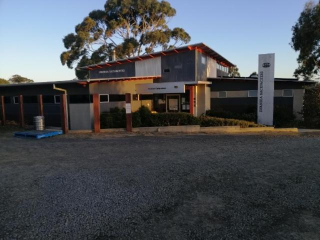 Swansea Backpacker Lodge Суонси Екстериор снимка