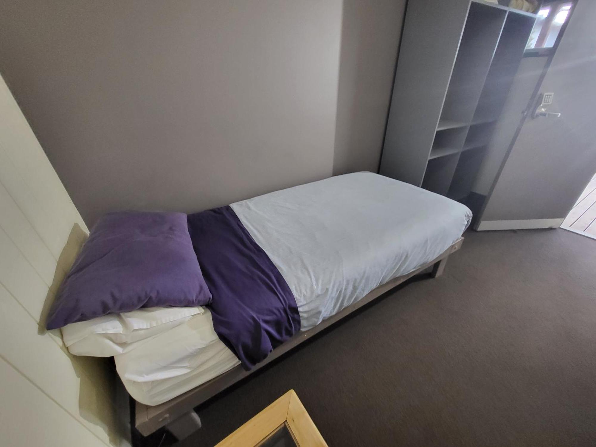 Swansea Backpacker Lodge Суонси Екстериор снимка