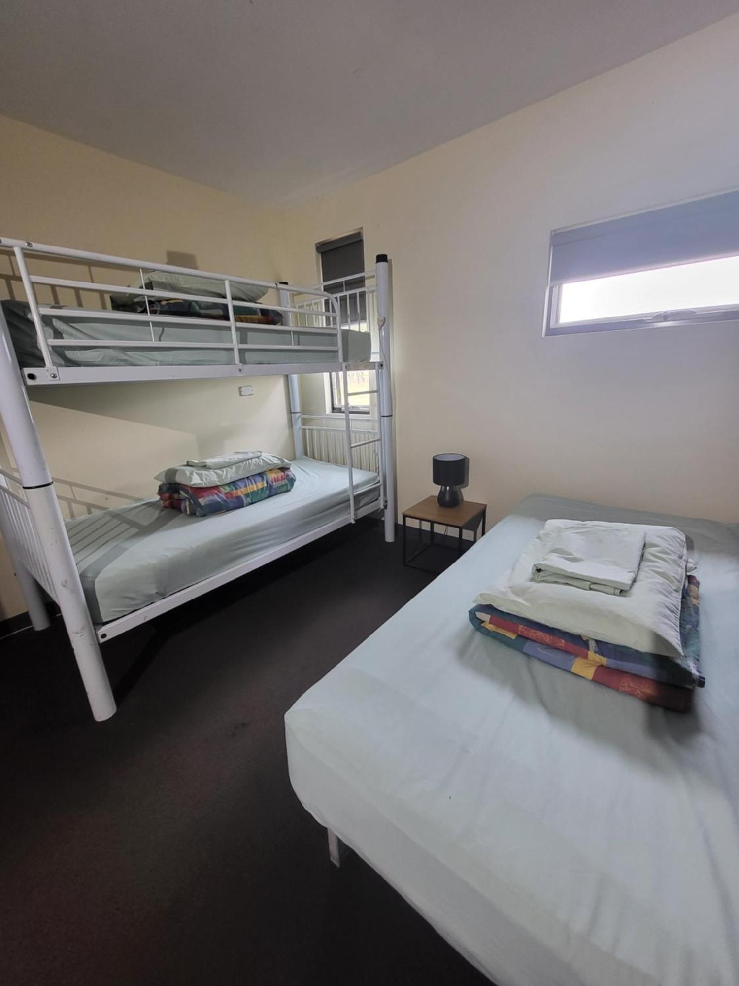 Swansea Backpacker Lodge Суонси Стая снимка